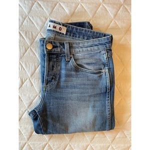 AMO Tomboy | Yours Truly